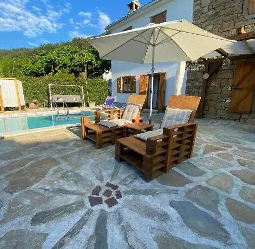 Kuca Zanetta Sa Bazenom Villa Buzet