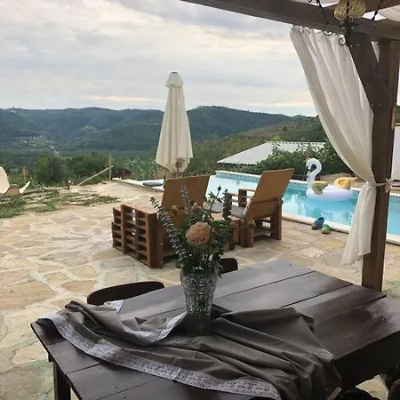 Kuca Zanetta Sa Bazenom
